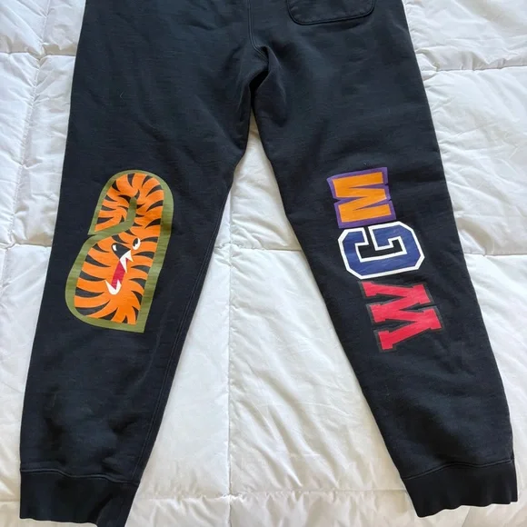 A Bathing Ape Sweatapants Size XL